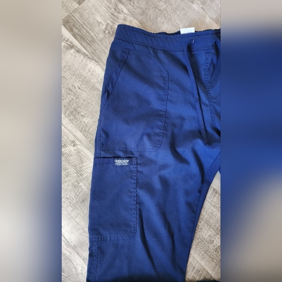 Cherokee Women's Navy Cargo Pants - Picture 2 of 5